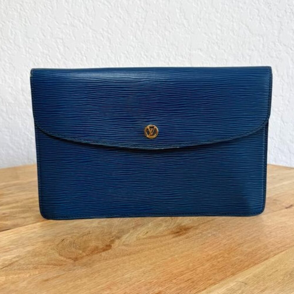 Louis Vuitton Blue Epi Clutch